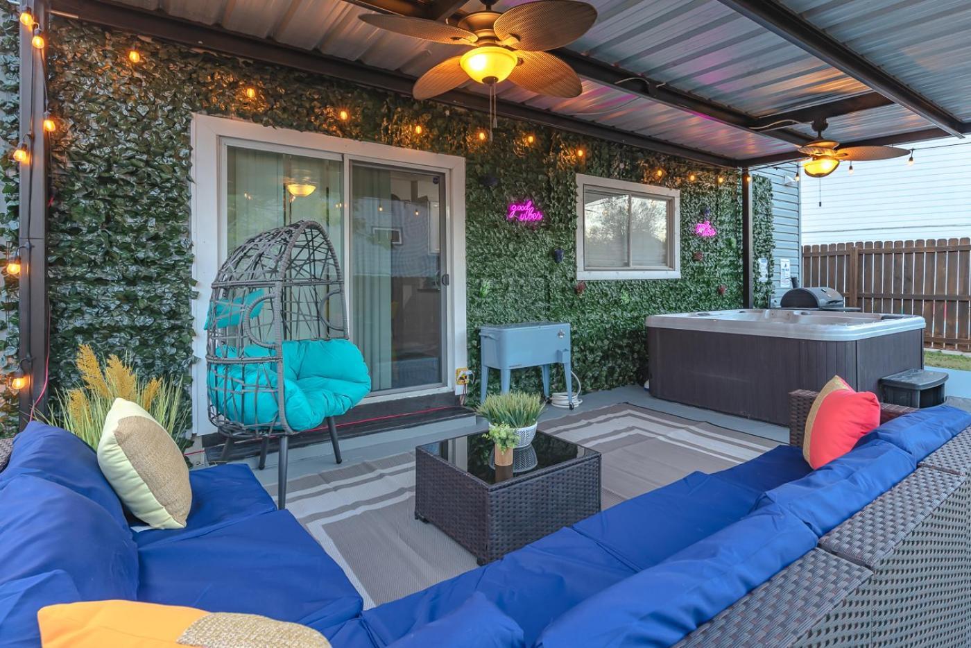 Gameroom, Bbq & Hot-Tub By Lackland & Seaworld San Antonio Exterior photo